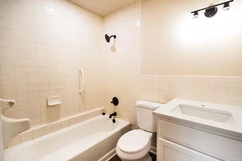 Bath - 1003 N Fir St, Beebe, AR 72012 photo 2 of 2