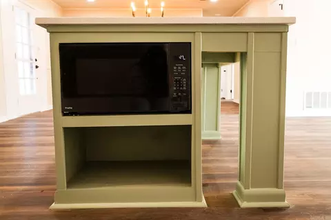 Kitchen - 1003 N Fir St, Beebe, AR 72012 photo 2 of 4