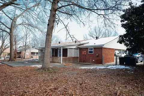 Exterior - 1003 N Fir St, Beebe, AR 72012 photo 5 of 8
