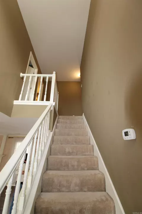 Entry Way - 1715 Pleasant Pointe Cir, Bryant, AR 72022 photo 1 of 2