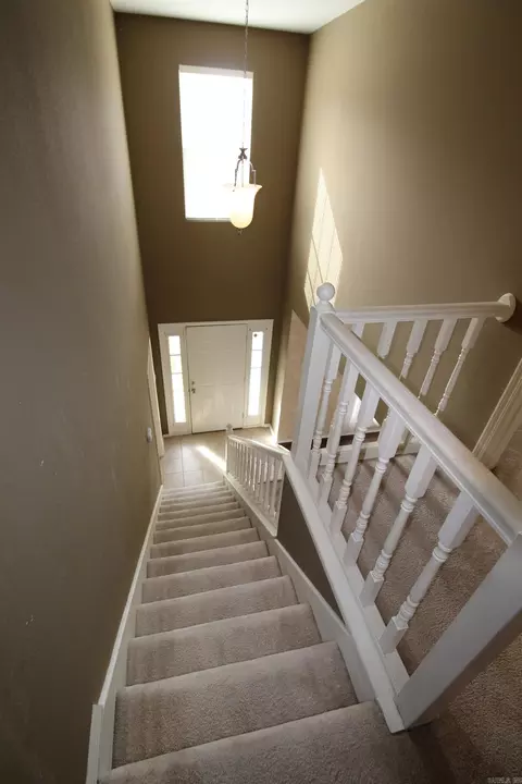 Entry Way - 1715 Pleasant Pointe Cir, Bryant, AR 72022 photo 2 of 2