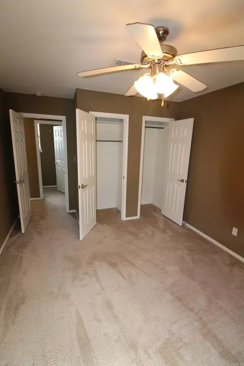 Bedroom - 1715 Pleasant Pointe Cir, Bryant, AR 72022 photo 2 of 5