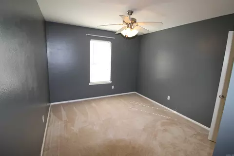 Bedroom - 1715 Pleasant Pointe Cir, Bryant, AR 72022 photo 3 of 5