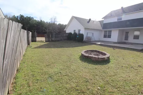 Exterior - 1715 Pleasant Pointe Cir, Bryant, AR 72022 photo 8 of 10