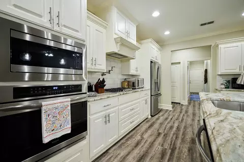 Kitchen - 2307 Abigail Dr, Bryant, AR 72019 photo 3 of 5