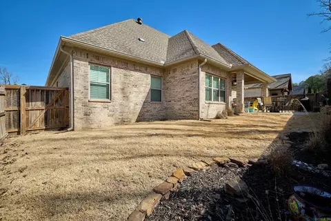 Exterior - 2307 Abigail Dr, Bryant, AR 72019 photo 5 of 10