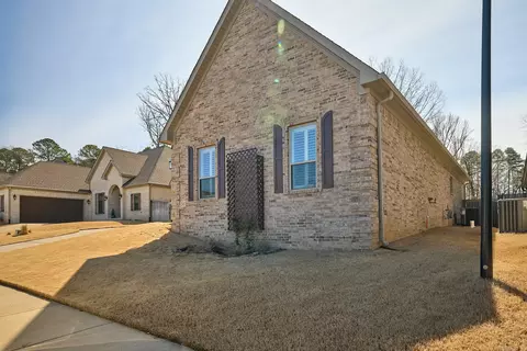 Exterior - 2307 Abigail Dr, Bryant, AR 72019 photo 6 of 10