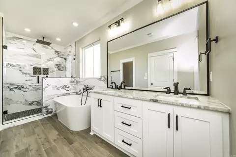 Bath - 101 Michelle Dr, Beebe, AR 72012 photo 1 of 4