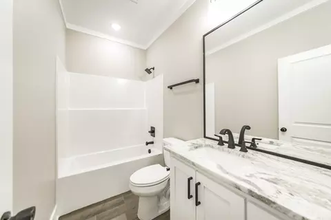 Bath - 101 Michelle Dr, Beebe, AR 72012 photo 4 of 4
