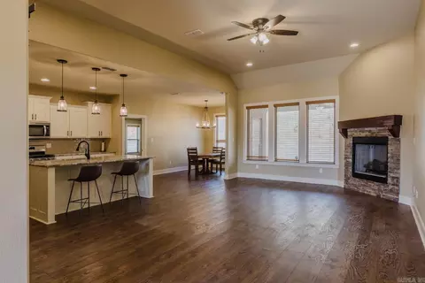 4149 Hampton Dr, Benton, AR 72019 photo 2