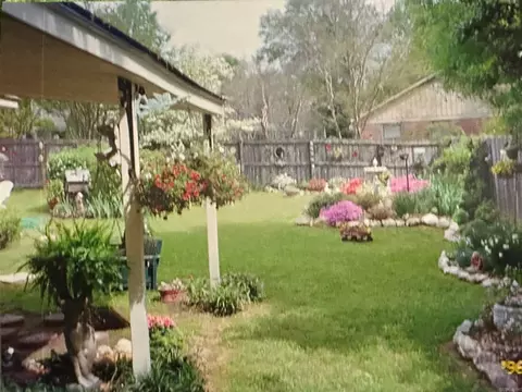 Exterior - 300 E Conway, Benton, AR 72015 photo 5 of 10