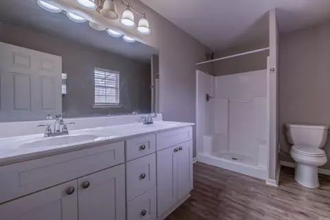 Bath - 316 Grand Ave, Haskell, AR 72015 photo 1 of 2