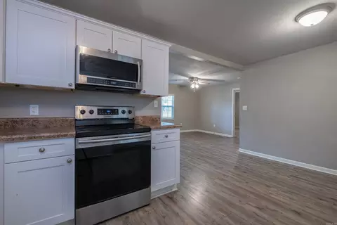 Entry Way - 316 Grand Ave, Haskell, AR 72015 photo 1 of 1