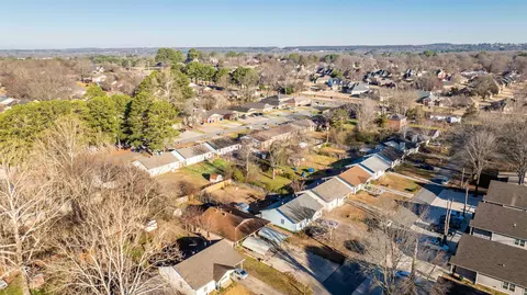 407 Mildred St, Conway, AR 72034 photo 5