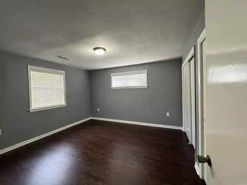 Bedroom - 424 E Sevier St, Benton, AR 72015 photo 2 of 5