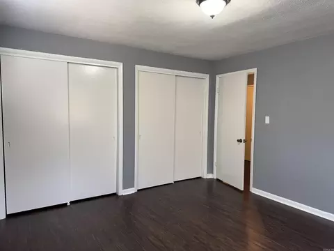 Bedroom - 424 E Sevier St, Benton, AR 72015 photo 5 of 5