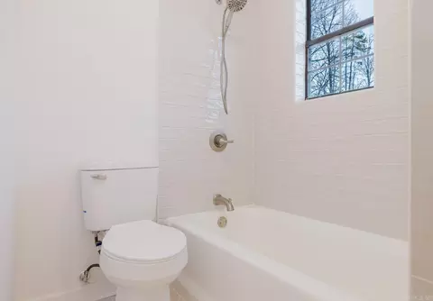 Bath - 9709 Glenda Rd, Alexander, AR 72002 photo 7 of 7