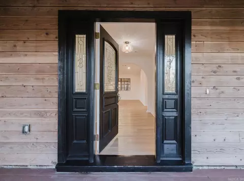 Entry Way - 9709 Glenda Rd, Alexander, AR 72002 photo 1 of 3