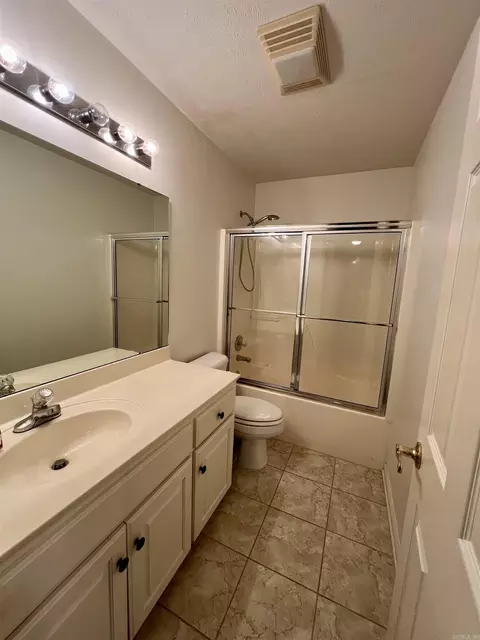 Bath - 4530 Oregon Trl, Conway, AR 72034 photo 1 of 3