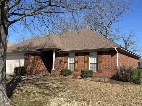 Exterior - 4530 Oregon Trl, Conway, AR 72034 photo 3 of 6