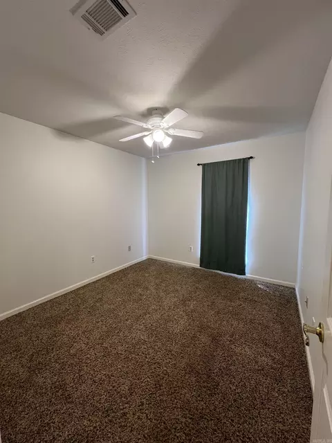 Bedroom - 4530 Oregon Trl, Conway, AR 72034 photo 1 of 2