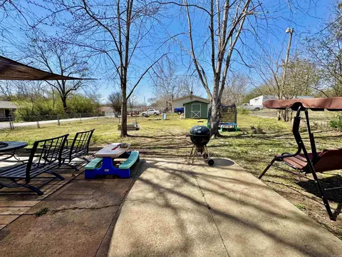Exterior - 1201 N 18th St, Ozark, AR 72949 photo 3 of 3