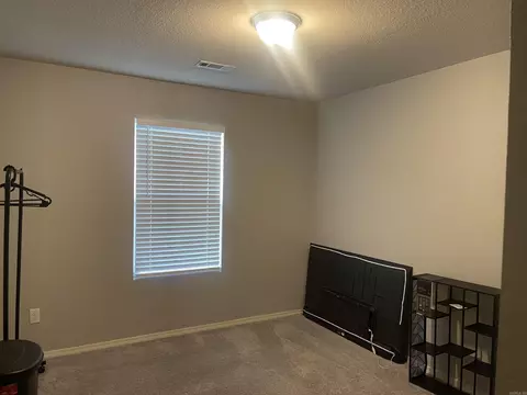 Bedroom - 7057 Woodsgate Cv, Alexander, AR 72002 photo 2 of 2