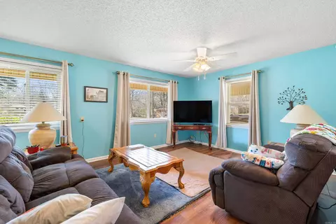 906 Willow St, Malvern, AR 72104 photo 4