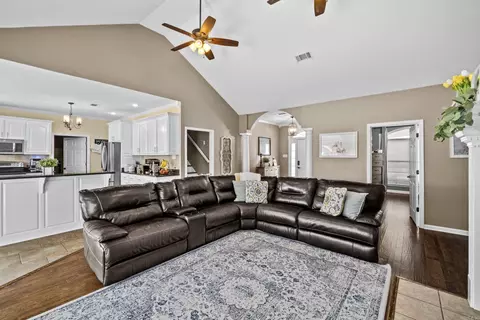 Entry Way - 111 Martha Jean Ln, Beebe, AR 72012 photo 2 of 2