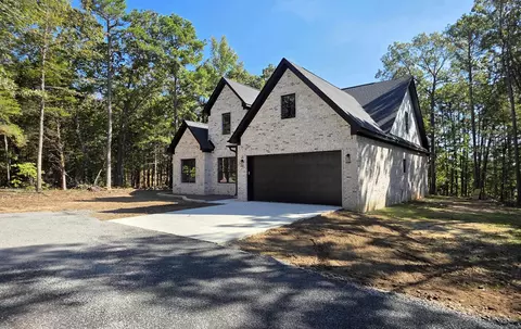 55 Sencillo St, Greers Ferry, AR 72067