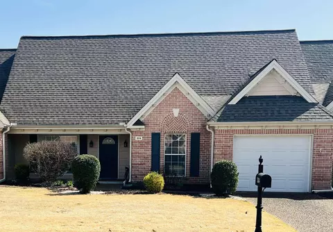 304 Country Squire Ln, Searcy, AR 72143