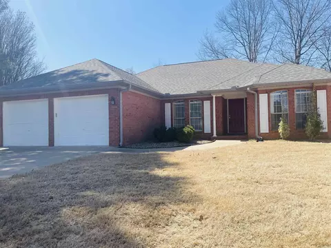 301 Pickwicket, Conway, AR 72034 photo 2