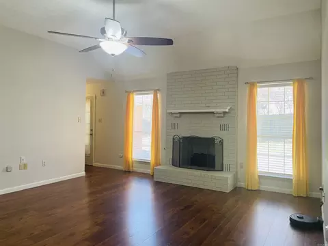 301 Pickwicket, Conway, AR 72034 photo 4