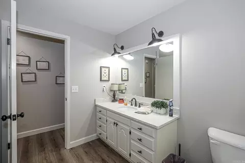 Bath - 15500 Dusky Ln, Bauxite, AR 72011 photo 2 of 4