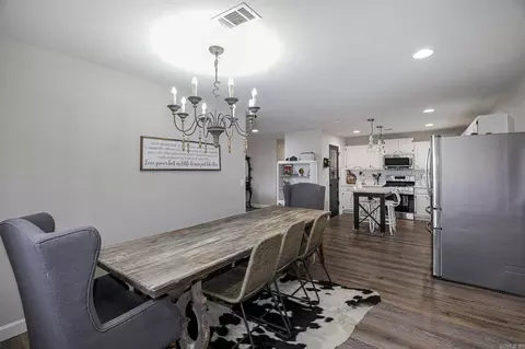 Dining - 15500 Dusky Ln, Bauxite, AR 72011 photo 4 of 5