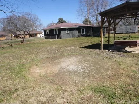 505 E 3rd St, Mccrory, AR 72101 photo 6