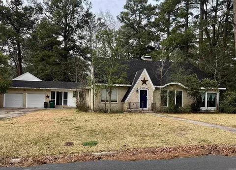 604 E 10th St, El Dorado, AR 71730