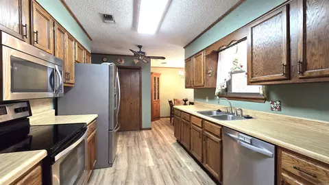 22 Fair Oaks Dr, Conway, AR 72034 photo 5