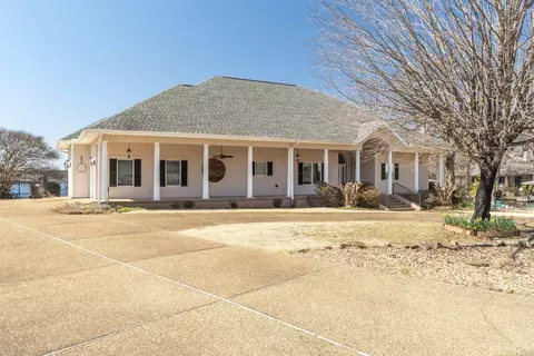 6 Ribera Ln, Hot Springs Village, AR 71909