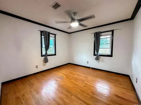464 3rd St, Clinton, AR 72031 photo 9