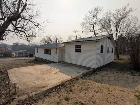 151 Jay St, Melbourne, AR 72556 photo 3