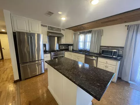 Kitchen - 82 Herpel Rd, Mountain View, AR 72560 photo 1 of 2