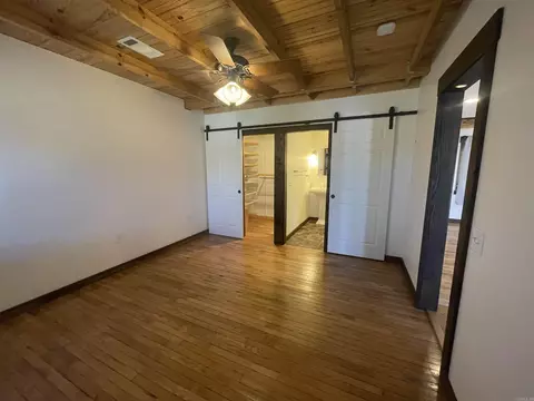 Bedroom - 82 Herpel Rd, Mountain View, AR 72560 photo 1 of 3