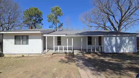 2430 Claxton Loop, Batesville, AR 72501 photo 1