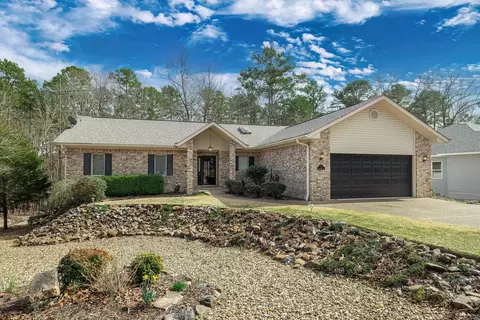 9 Magnifico Ln, Hot Springs Village, AR 71909