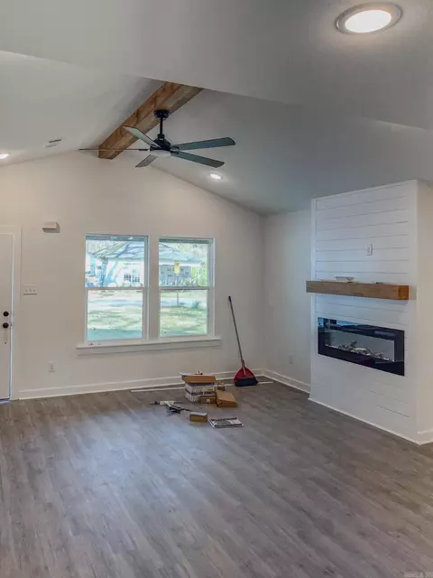 817 Lewis Ave, Bauxite, AR 72011 photo 3
