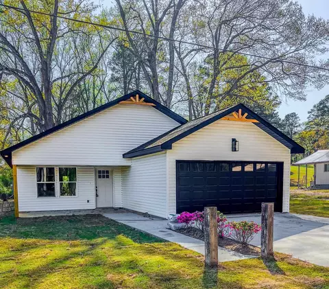 817 Lewis Ave, Bauxite, AR 72011 photo 1