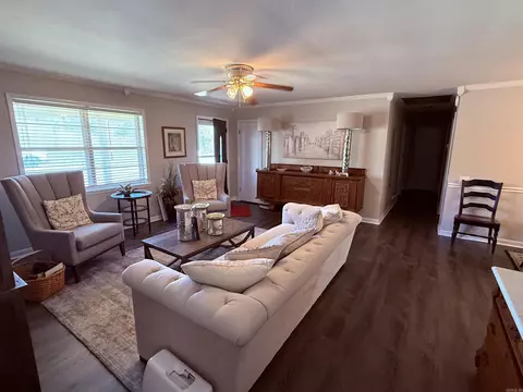 1114 Maple Dr, Mountain View, AR 72560 photo 4