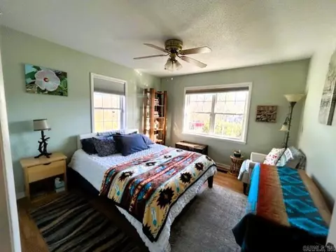Bedroom - 1605 Maple Dr, Mountain View, AR 72560 photo 1 of 5