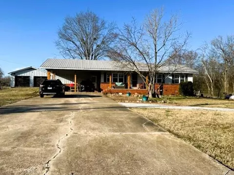 Exterior - 1605 Maple Dr, Mountain View, AR 72560 photo 10 of 10